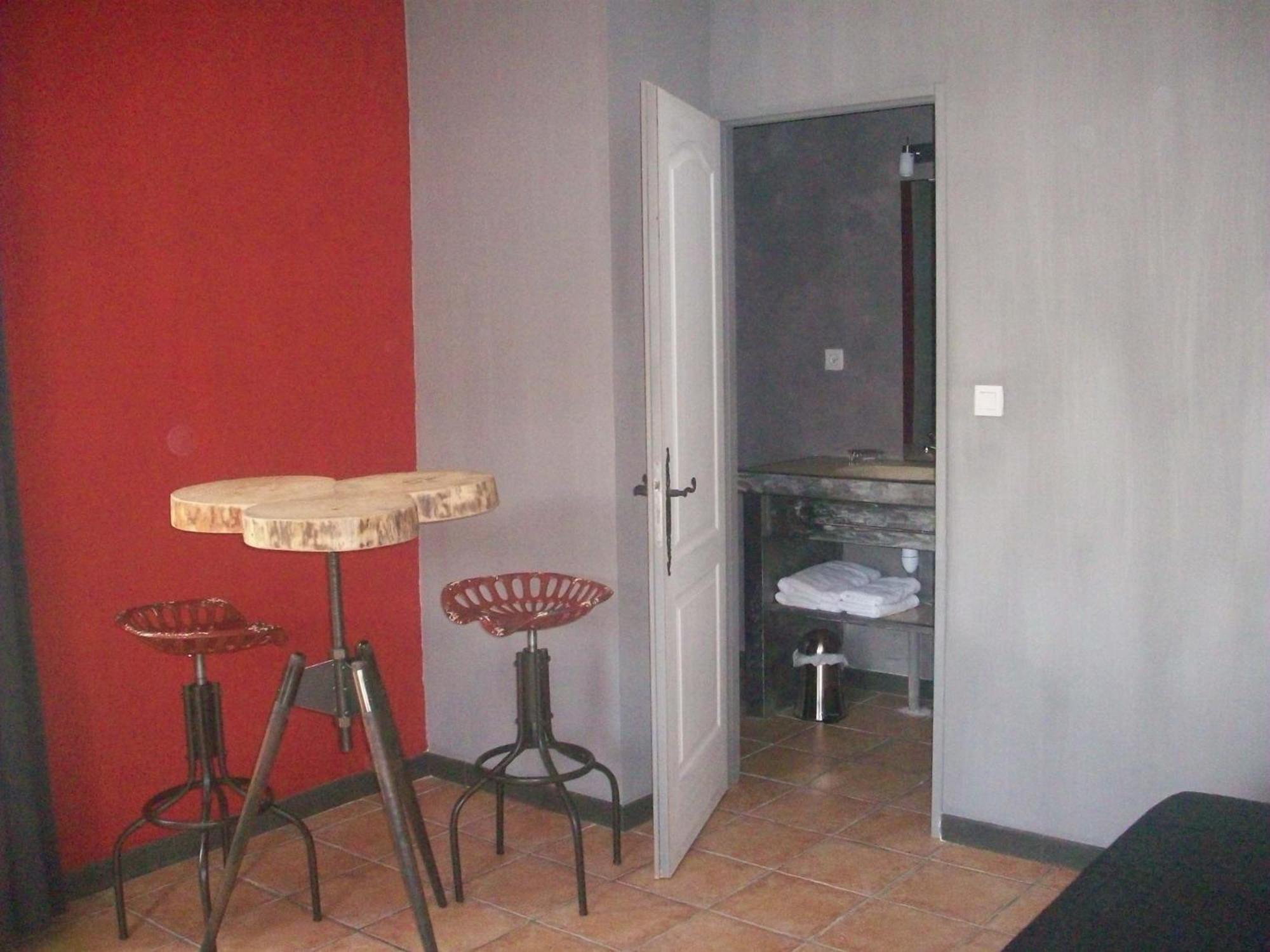 Studios Et Gite La Sauvasse Vagnas Номер фото